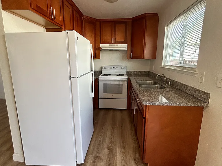 5157 Snow Dr — Photo 5