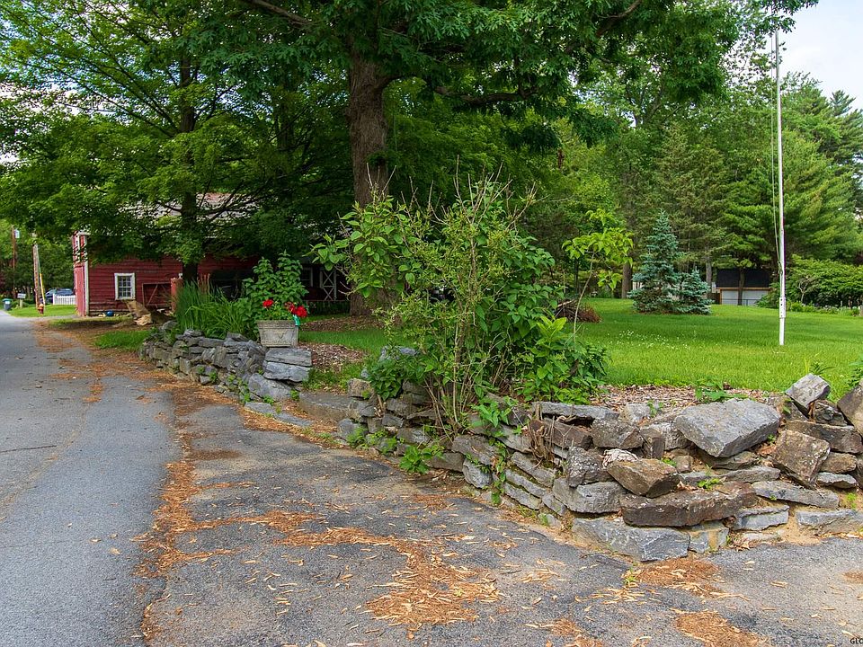 2nd image of Garrison Rd