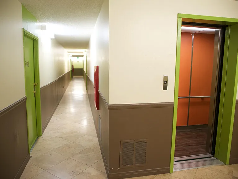 425 Lime Ave #307 — Photo 2