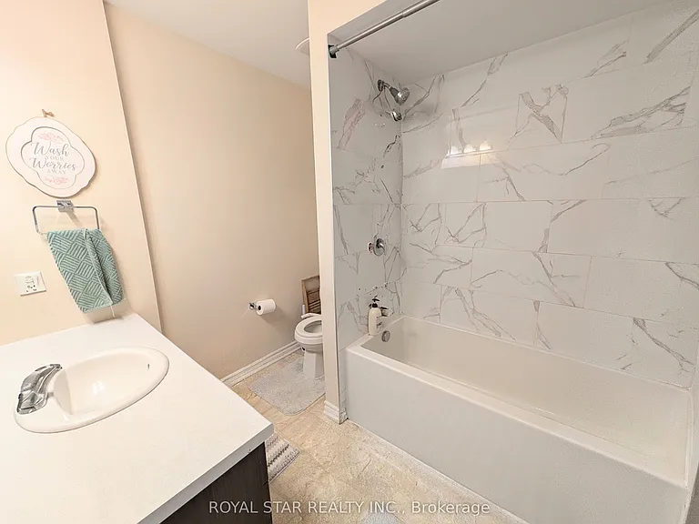 544 Roundleaf Way — Photo 14
