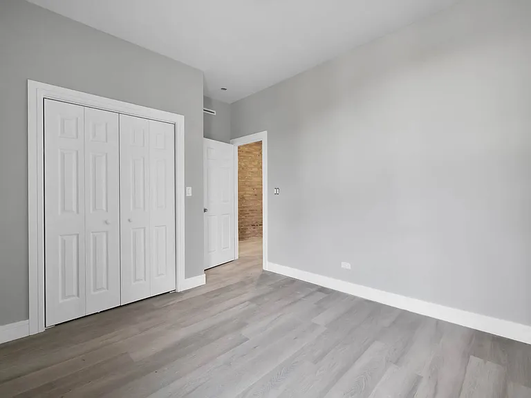 5231 S Indiana Ave #3 — Photo 8