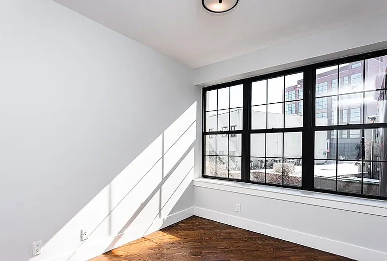 35 Claver Pl #3E — Photo 3