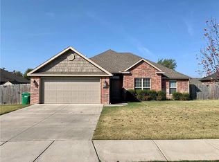 1141 Ellen Ray Ln, Centerton, AR 72719