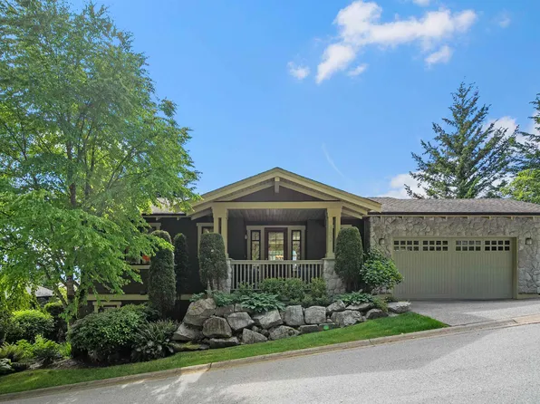 300 Ocean Crest Dr, West Vancouver, BC V0N 3Z2