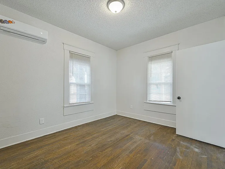 607 N Evans Ave — Photo 30