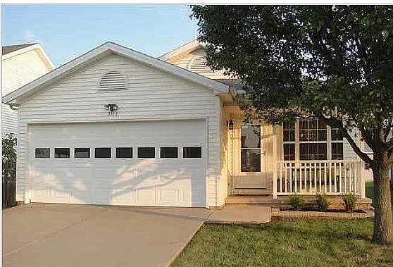 3513 Wegeng Dr photo 1