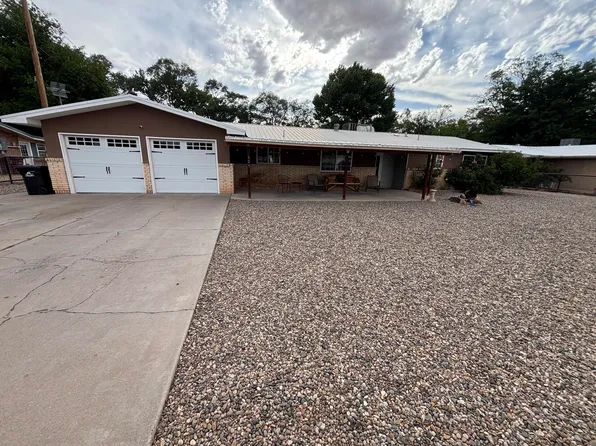 375 Ranchitos Rd, Bosque Farms, NM 87068