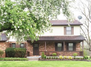 9950 Gleeson Dr, Valley View, OH 44125