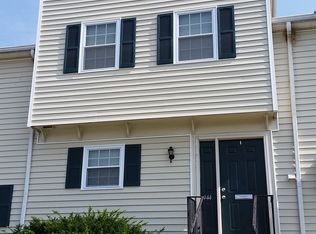 404 Carlyle E, Belleville, IL 62221