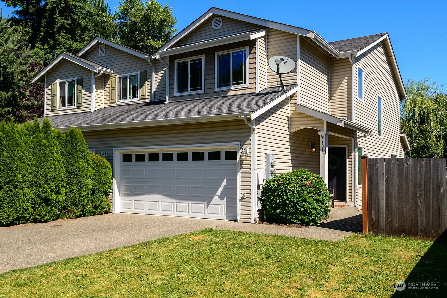 305 Pike Street SE #101 photo 1