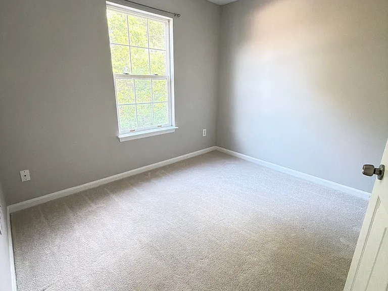 9253 Jessica Dr — Photo 16