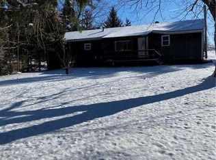 6951 Knowlesville Rd, Oakfield, NY 14125