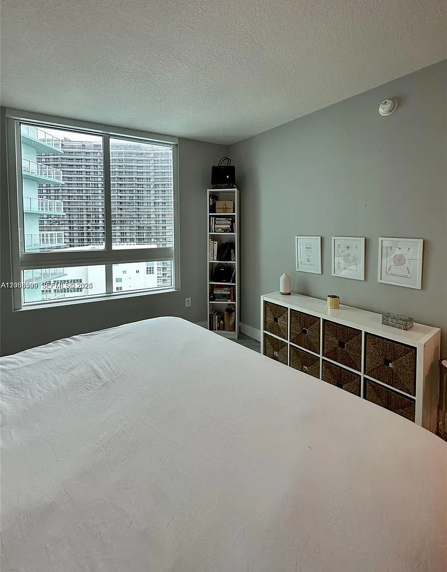 Quantum On The Bay Condo — Photo 3