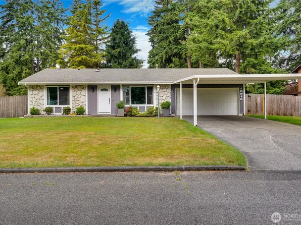 15812 12th Avenue Ct E, Tacoma, WA 98445