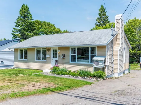 71 Champlain Dr, Saint John, NB E2J 3C5