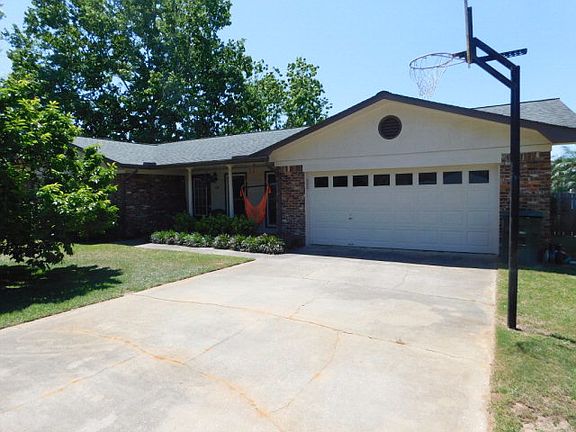 2nd image of 106 Kimberly Dr