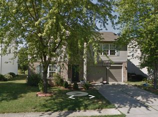 6742 Berkshire Dr, Zionsville, IN 46077