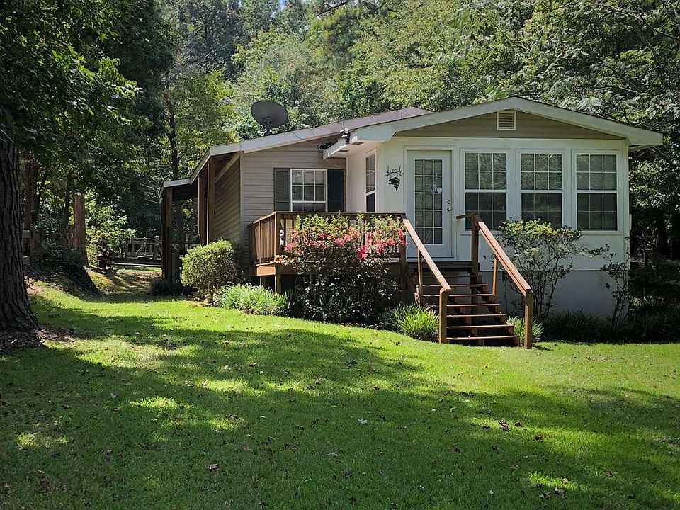 1st image of 105 NW Riverview Dr