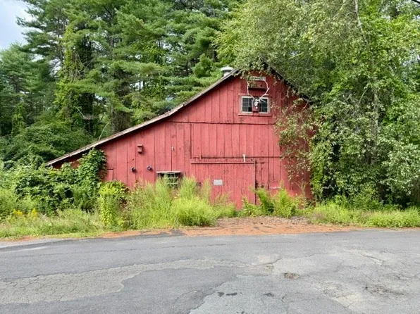 501 Coles Meadow Rd, Northampton, MA 01060