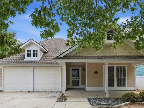 2012 Bridgeport Dr, Aubrey, TX 76227