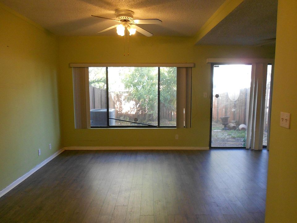 1st image of 4213 NW 76th Avenue #4213