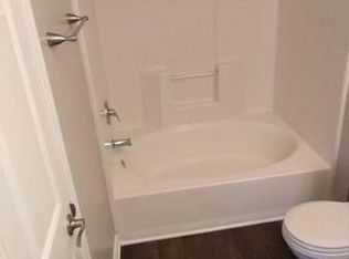 616 N 11th St, Wilmington, NC 28401