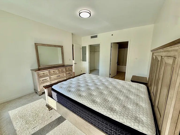 130 N Garland Ct #2110 — Photo 7