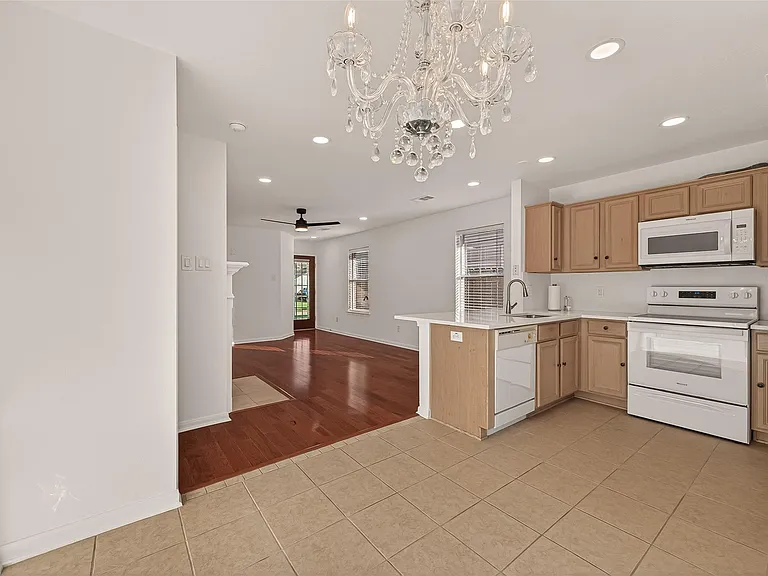 7231 River Pines Dr — Photo 12