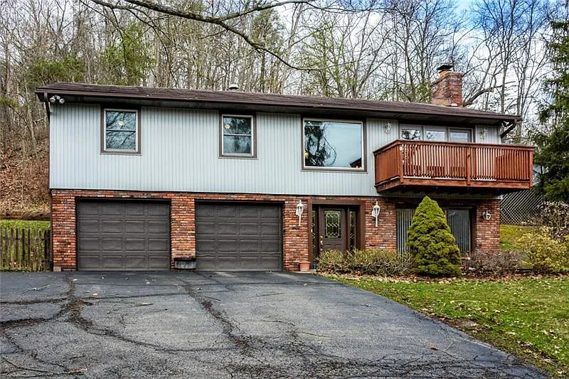 2446 Saxonburg Blvd photo 1