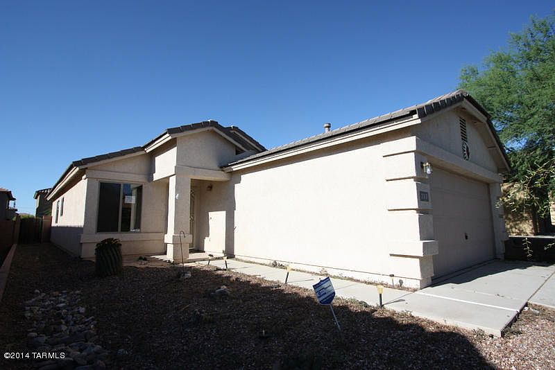 1st image of 757 W Cholla Crest Dr