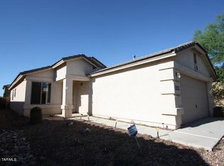 757 W Cholla Crest Dr, Green Valley, AZ 85614