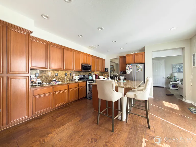 8174 Quartz St — Photo 6