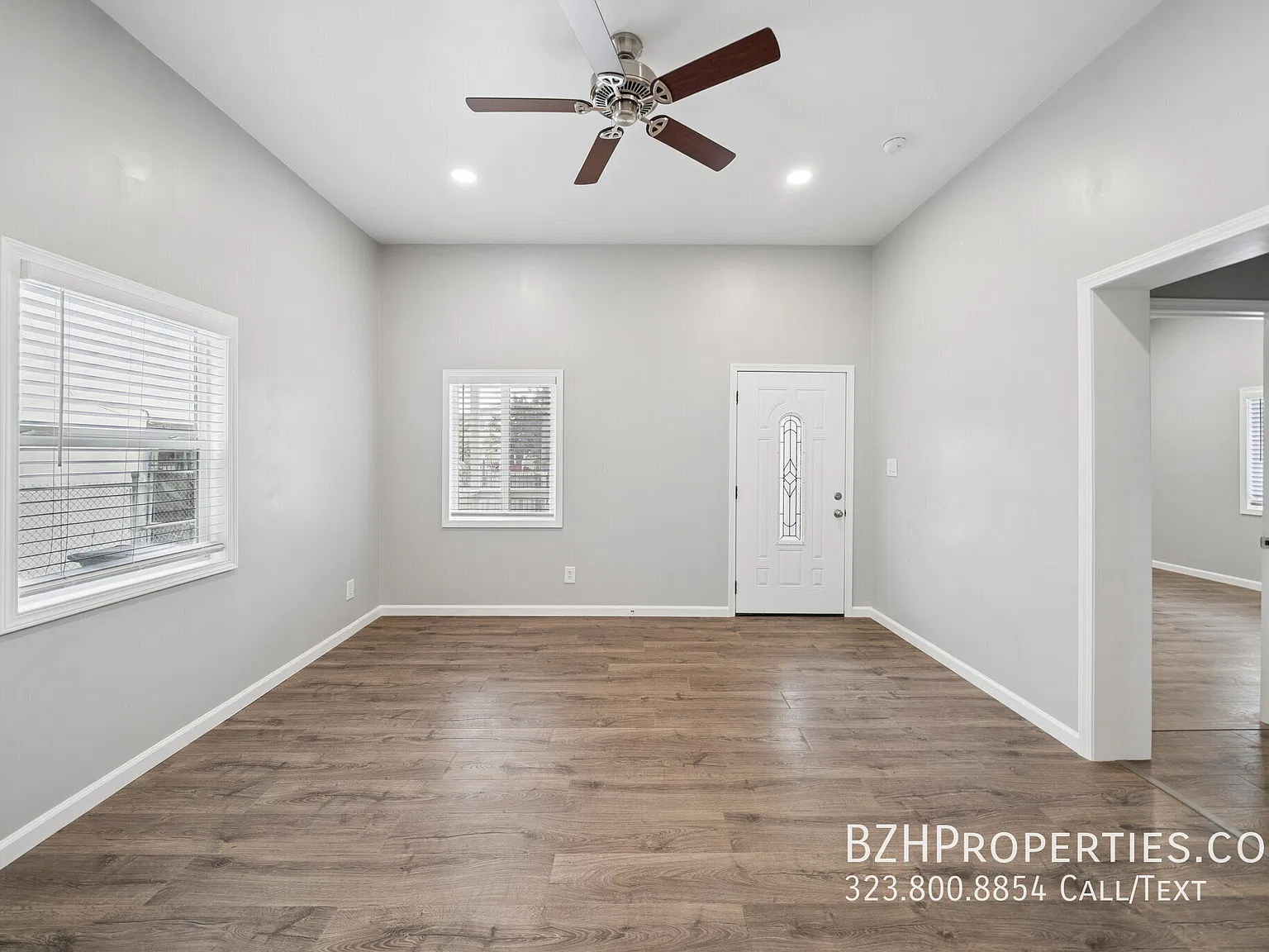 Renovated 3 Bedroom House - Near USC — Photo 1