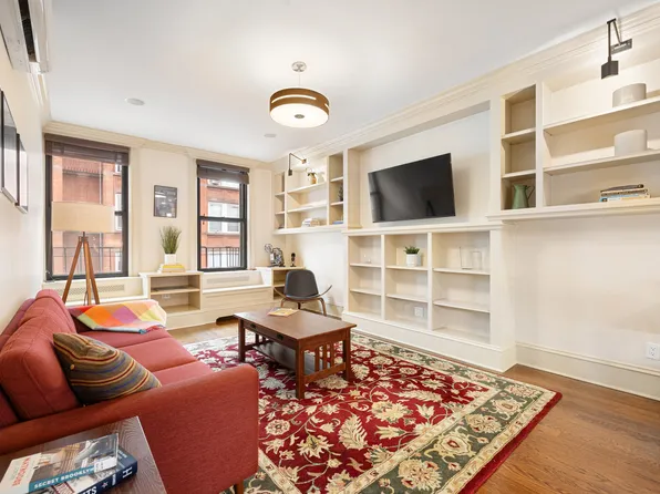 69 Pineapple Street image 1 of 15