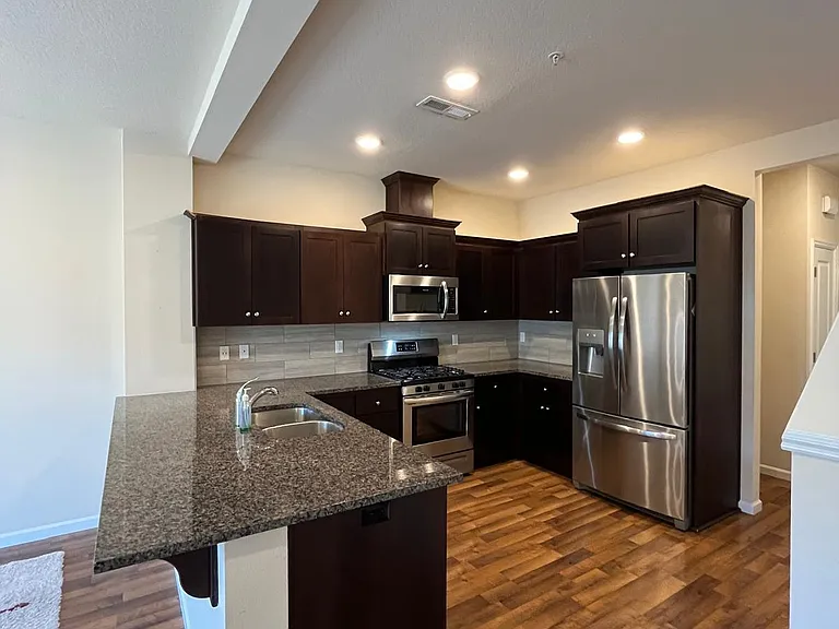 15626 NW Snowbush Ln — Photo 3