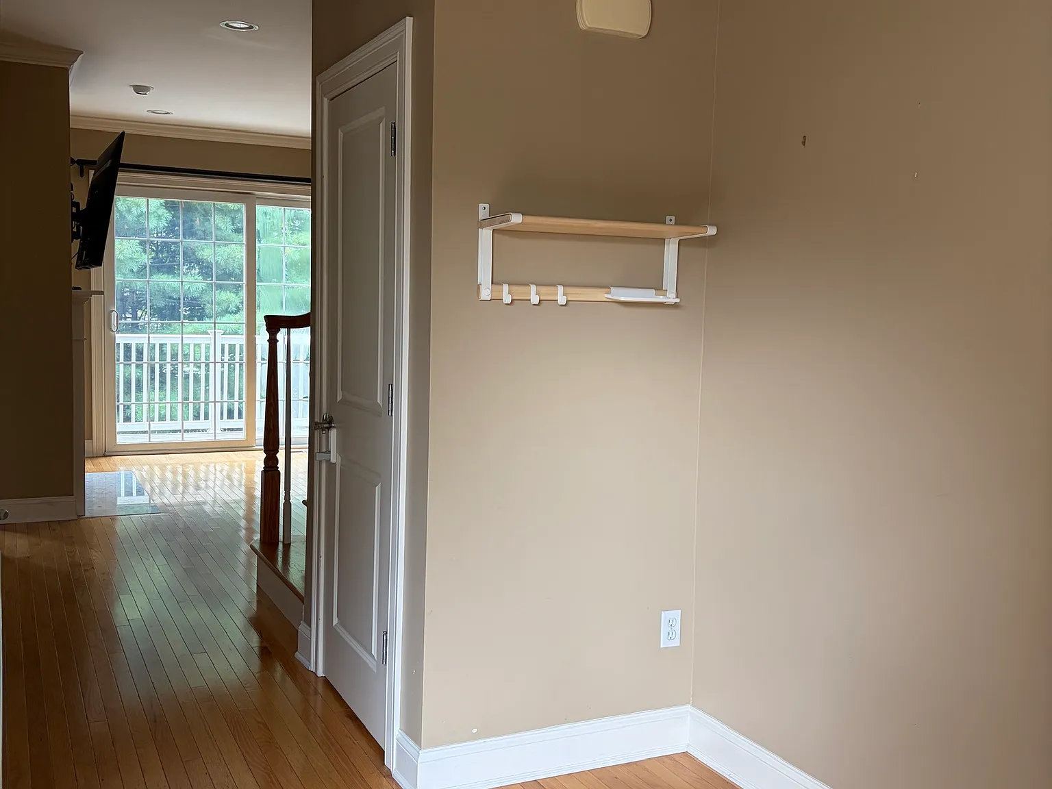 2 bed, 3.5 bath, 2170 sqft, $3,050 — Photo 3