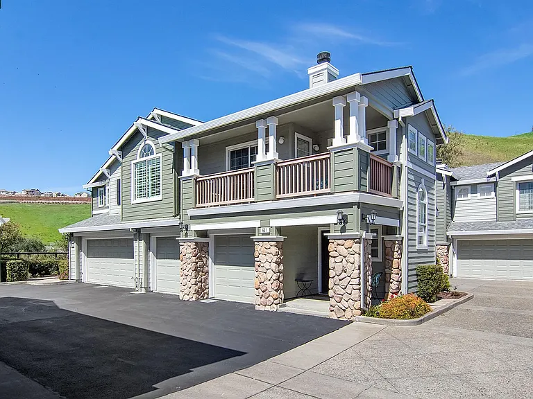 601 Destiny Ln — Photo 1
