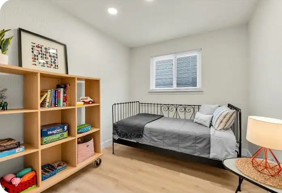 310 Dewey St, photo 11