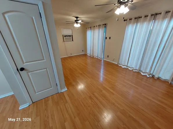 500 N Beaumont St, China, TX 77613