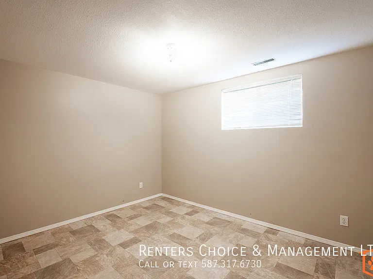 5008B 41st Ave — Photo 9