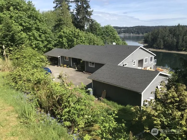 473 Island Boulevard #B, Fox Island, WA 98333