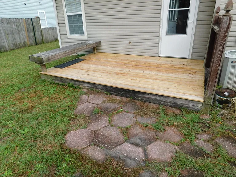 118 Village Ct — Photo 12