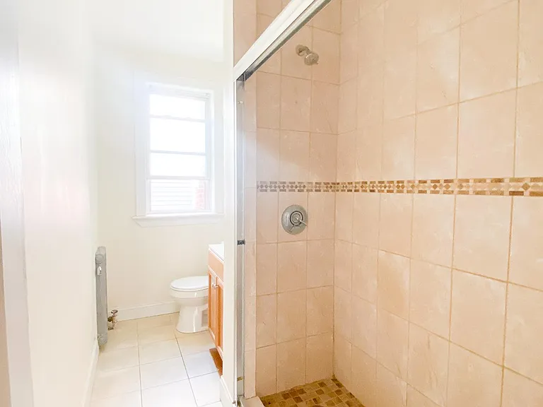 144 Coolidge St #2 — Photo 17