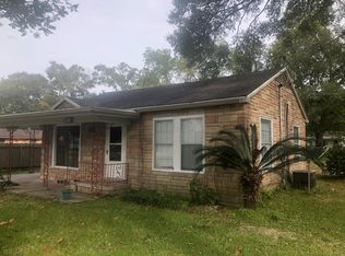 1504 Dean St, Sulphur, LA 70663