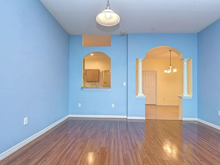 31501 Shaker Cir — Photo 10