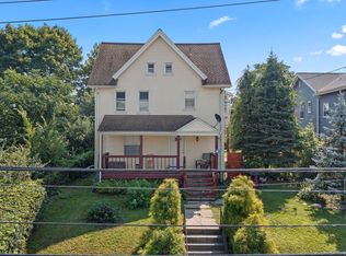 127 Hawkins St, Derby, CT 06418