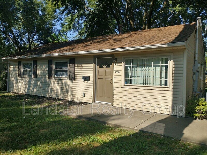 1st image of 4911 Seville Dr