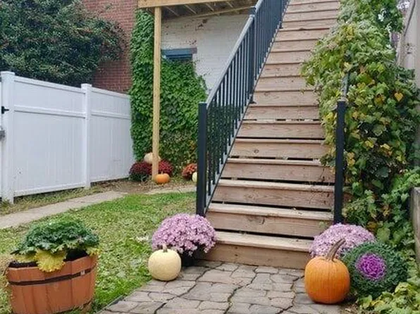 205 E King St APT 2, Lancaster, PA 17602