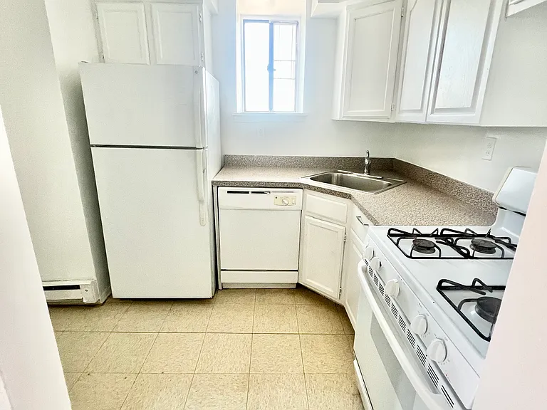 14016 34th Ave #1113 — Photo 10