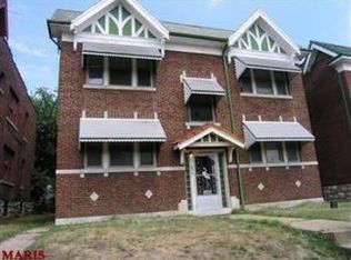5227 Palm St, Saint Louis, MO 63115